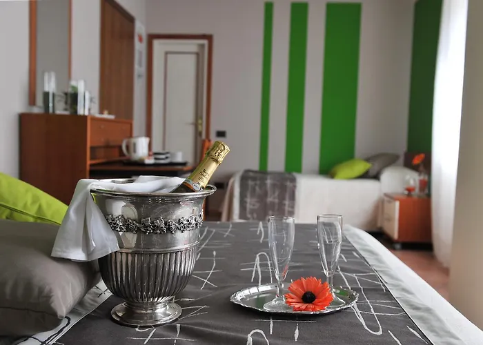 Bellavista Meuble Hotell Paratico